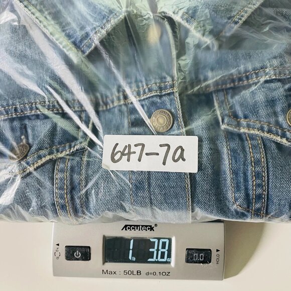 Old Navy Womens Blue Non Stretch Medium Washed Classic Jean Jacket Size X-Large - Picture 9 of 9